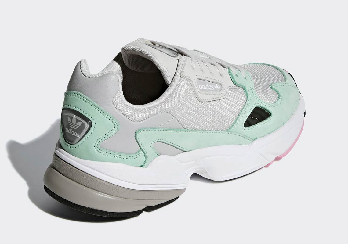 Adidas Falcon, серый, зеленые, нейлон, замша, женские