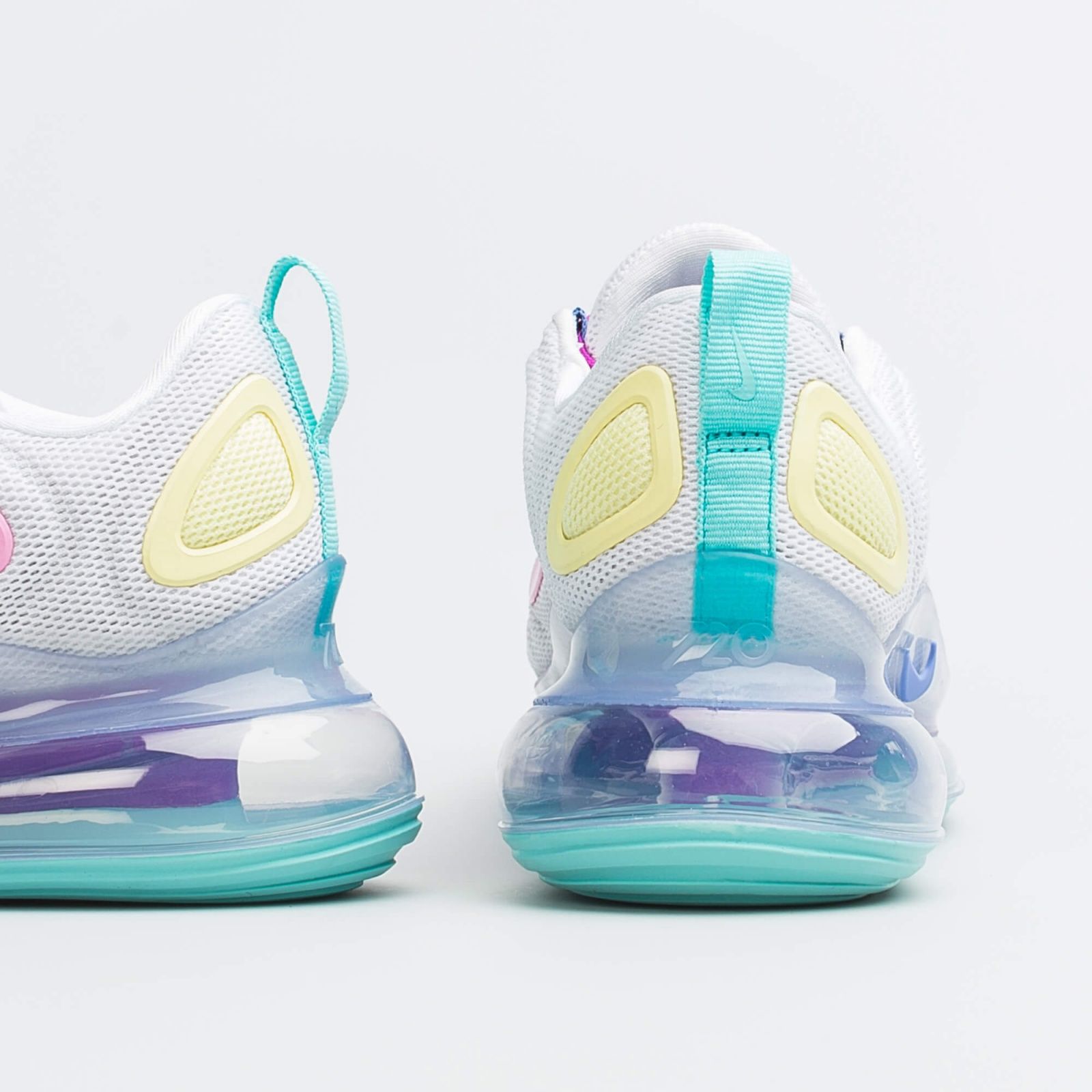 Nike Air Max 720, белый, розовый, голубой, желтый, нейлон, женские